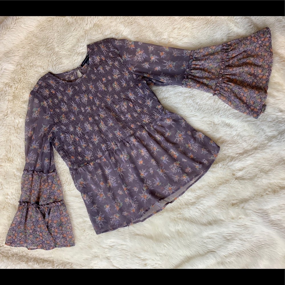 Beautiful American Eagle long sleeves blouse